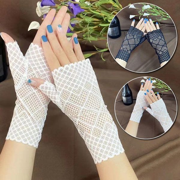 five fingers gloves fashion ladies sunscreen lace mid-length thin section covering scars summer uv-proof and breathable driving riding, Blue;gray
five fingers gloves fashion ladies sunscreen lace mid-length thin section covering scars summer uv-proof and breathable driving riding, Blue;gray