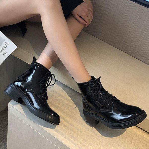 2021 british patent leather lace-up ankle booties mujer folds grain solid color riding boots women celebrity chunky high heels botas 1, Black
2021 british patent leather lace-up ankle booties mujer folds grain solid color riding boots women celebrity chunky high heels botas 1, Black