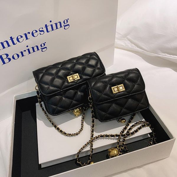 shoulder bags women's handbag mini small fragrance bag fashion lingge chain simple texture messenger
shoulder bags women's handbag mini small fragrance bag fashion lingge chain simple texture messenger