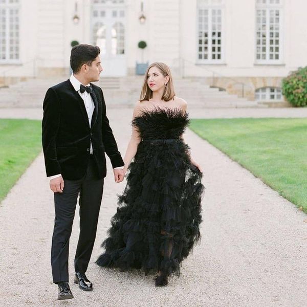 casual dresses luxury black feathers and tulle backless long dressing gowns for po shoot plus size ruffles dress, Black;gray
casual dresses luxury black feathers and tulle backless long dressing gowns for po shoot plus size ruffles dress, Black;gray