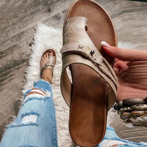 slippers summer woman clip toe female sandals solid fashion woman's flat shoes lightweight casual comfortable 2021, Black
slippers summer woman clip toe female sandals solid fashion woman's flat shoes lightweight casual comfortable 2021, Black