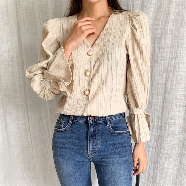 casual high waist pleated pearls sweet solid v-neck puff sleeves brief shirts woman fashion all match blouses 210421, White
casual high waist pleated pearls sweet solid v-neck puff sleeves brief shirts woman fashion all match blouses 210421, White