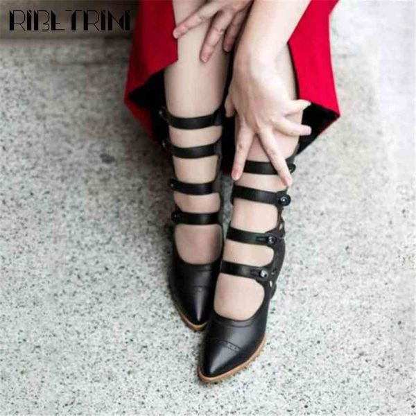 sandals ins retro female buckle shoes pointed toe women 2021 design casual summer sandals, Black
sandals ins retro female buckle shoes pointed toe women 2021 design casual summer sandals, Black