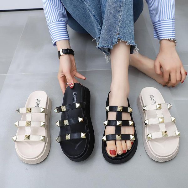 med slippers casual shoes slipers women platform rivet string bead slides luxury 2021 flat summer fashion rubber pu f, Black
med slippers casual shoes slipers women platform rivet string bead slides luxury 2021 flat summer fashion rubber pu f, Black