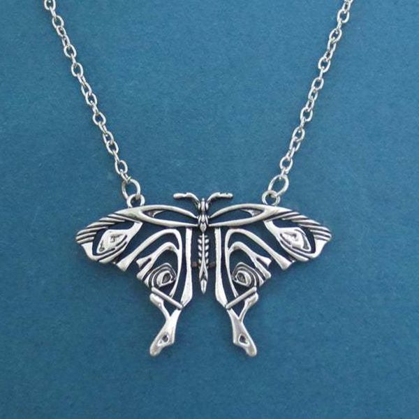 pendant necklaces fashion butterfly pattern necklace simplicity personality clavicle chain jewelry, Silver
pendant necklaces fashion butterfly pattern necklace simplicity personality clavicle chain jewelry, Silver