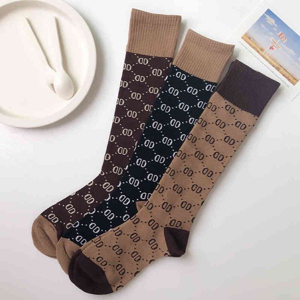 g-letter stockings: fashion net red, the same fashion brand long tube calf stockings, wear high waist over knee stockings, pile stockings in, Pink;yellow
g-letter stockings: fashion net red, the same fashion brand long tube calf stockings, wear high waist over knee stockings, pile stockings in, Pink;yellow