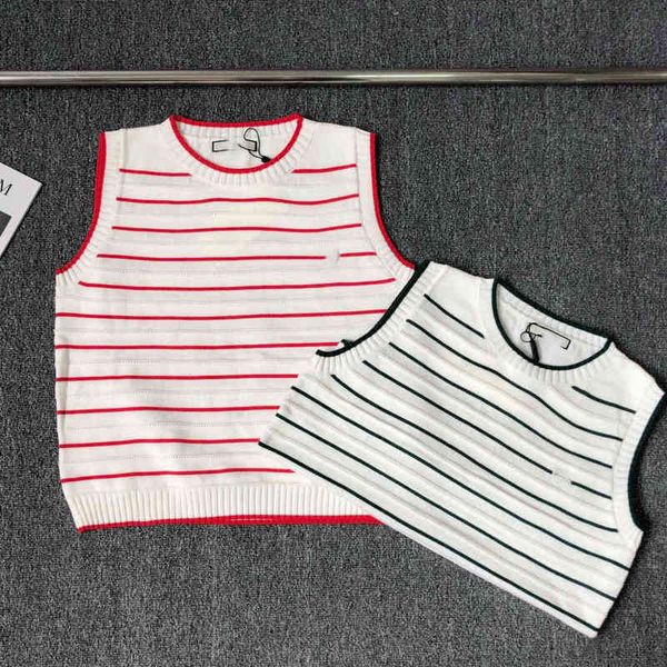 2022 factory wholesale new fashion gu + color contrast slim fit white round neck v-neck east gate pullover cotton stripe vest
2022 factory wholesale new fashion gu + color contrast slim fit white round neck v-neck east gate pullover cotton stripe vest