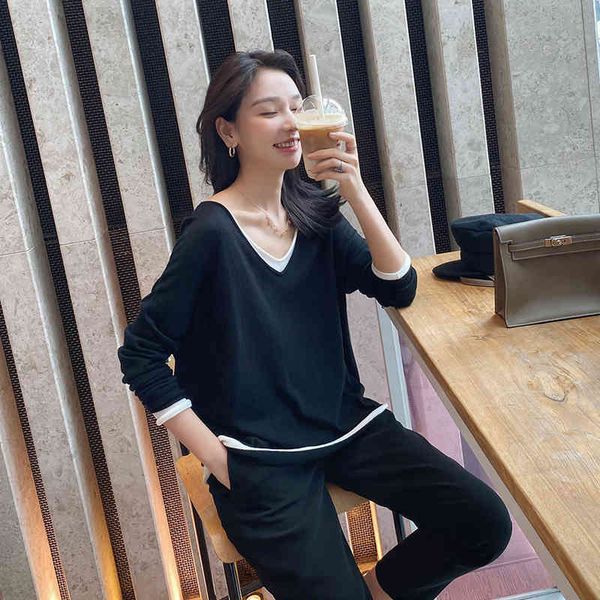 women's sweaters autumn and winter loose idle style draping v-neck t-shirt thin long sleeve pullover temperament fake two-piece knitted, White;black
women's sweaters autumn and winter loose idle style draping v-neck t-shirt thin long sleeve pullover temperament fake two-piece knitted, White;black