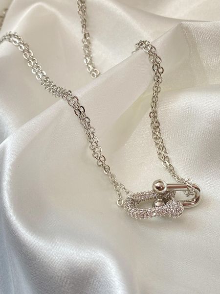 fashion niche design diamond inlaid necklace simple temperament u-shaped bamboo double ring buckle clavicle chain female, Silver
fashion niche design diamond inlaid necklace simple temperament u-shaped bamboo double ring buckle clavicle chain female, Silver