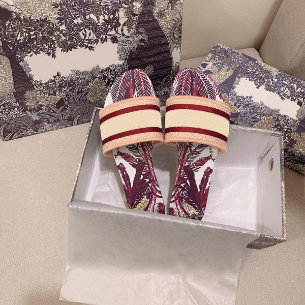 slippers luxury design embroidered ladies' fashion print flat for ladies 2021 summer sandals, Black
slippers luxury design embroidered ladies' fashion print flat for ladies 2021 summer sandals, Black