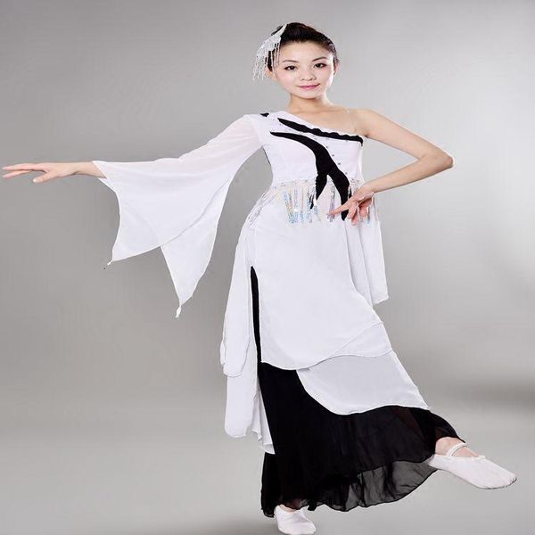 stage wear +pants women chinese classical national dance costume female white yangko folk 2d2a, Black;red
stage wear +pants women chinese classical national dance costume female white yangko folk 2d2a, Black;red