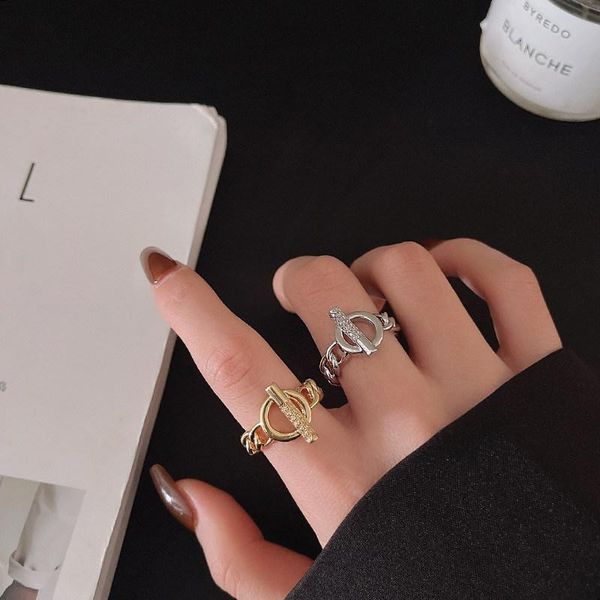 wedding rings punk minimalist hollow shaped chain open metal crystal ring for women fashion street style adjustable jewelry gift, Slivery;golden
wedding rings punk minimalist hollow shaped chain open metal crystal ring for women fashion street style adjustable jewelry gift, Slivery;golden