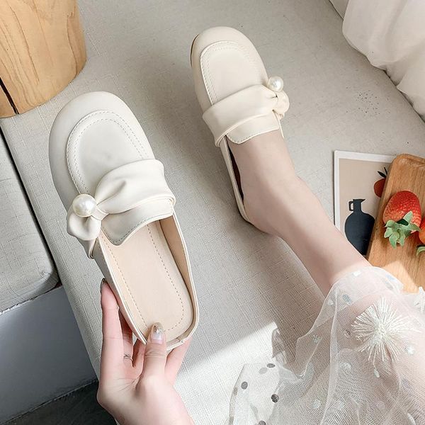 slippers shoes woman 2021 casual cover toe loafers female mule pantofle luxury flat mules soft pu slides basic cotton fabric, Black
slippers shoes woman 2021 casual cover toe loafers female mule pantofle luxury flat mules soft pu slides basic cotton fabric, Black