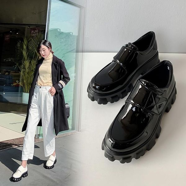 boots motorcycle women warm thick primer leather brock black white winter womens shoes botas mujer 35-42
boots motorcycle women warm thick primer leather brock black white winter womens shoes botas mujer 35-42