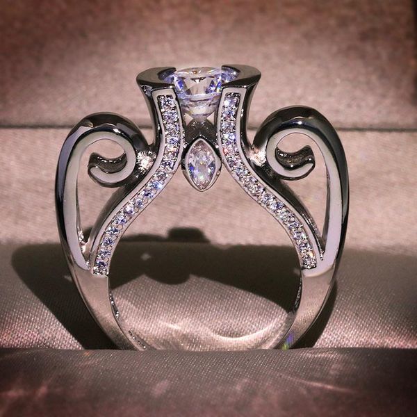 wedding rings classic women's ring silver plated round cut zircon cocktail party brdal engagement banquet jewelry lover gift, Slivery;golden
wedding rings classic women's ring silver plated round cut zircon cocktail party brdal engagement banquet jewelry lover gift, Slivery;golden