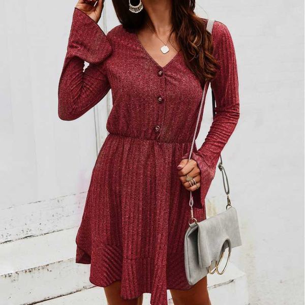 casual dresses autumn winter elegant fashion knitted dress women flare sleeve office lady v-neck solid full for sexy, Black;gray
casual dresses autumn winter elegant fashion knitted dress women flare sleeve office lady v-neck solid full for sexy, Black;gray
