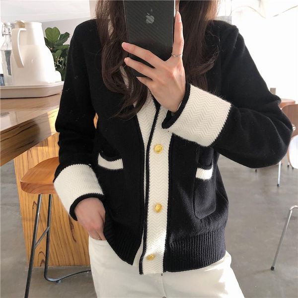 sweaters short cardigan korean style design sweater jacket loose v -neck black outwear long sleeve aesthetic knitted pockets cotton, White;black
sweaters short cardigan korean style design sweater jacket loose v -neck black outwear long sleeve aesthetic knitted pockets cotton, White;black