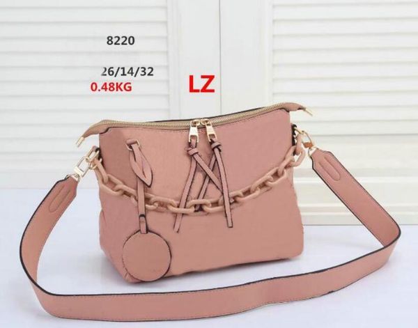 2022 deisigner shoulder bag women chest pack lady tote chains handbags presbyopic purse messenger bag embossed handbags
2022 deisigner shoulder bag women chest pack lady tote chains handbags presbyopic purse messenger bag embossed handbags