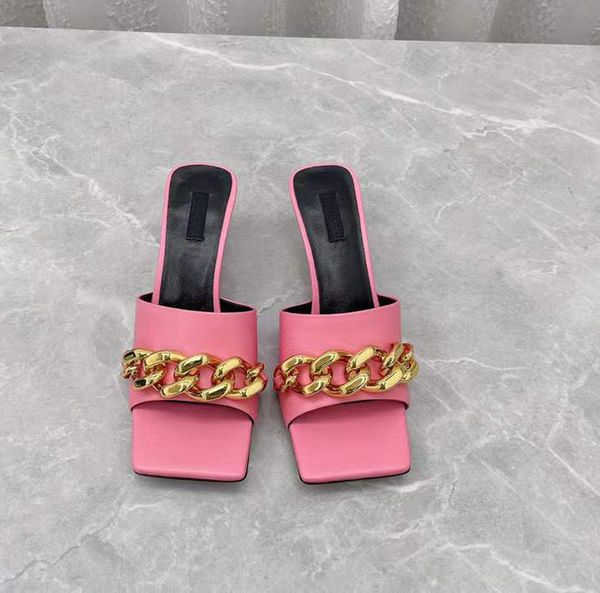 luxury designer small heel metal chain slippers square toe leather comfortable fashion spring and summer black pink 5.5cm open toe sandals w
luxury designer small heel metal chain slippers square toe leather comfortable fashion spring and summer black pink 5.5cm open toe sandals w