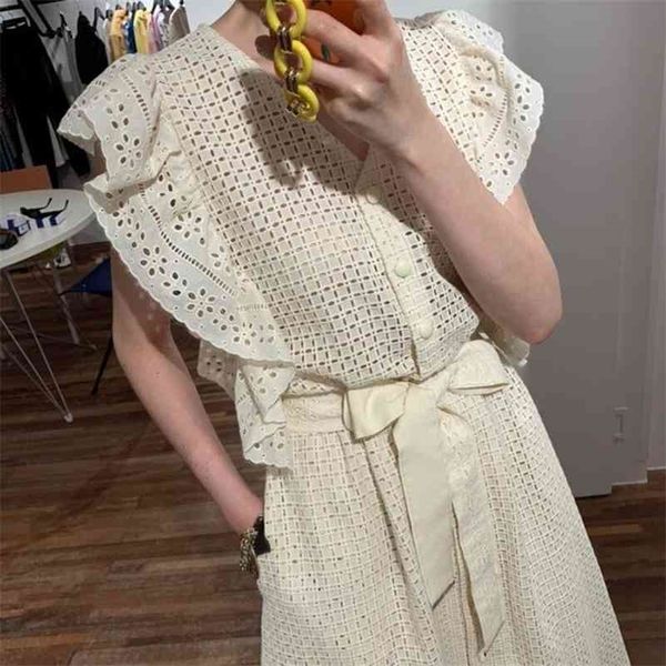 korean v-neck single-breasted heavy industry lace hook flower wood ear straps waist dress women office lady polyester 210416, Black;gray
korean v-neck single-breasted heavy industry lace hook flower wood ear straps waist dress women office lady polyester 210416, Black;gray
