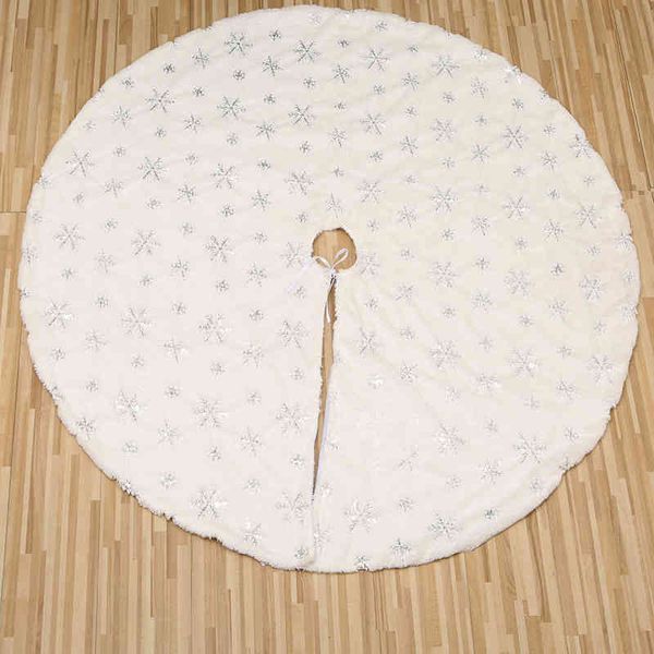 qiaoding new 120cm gold and silver snowflake tree skirt christmas tree bottom decoration layout
qiaoding new 120cm gold and silver snowflake tree skirt christmas tree bottom decoration layout