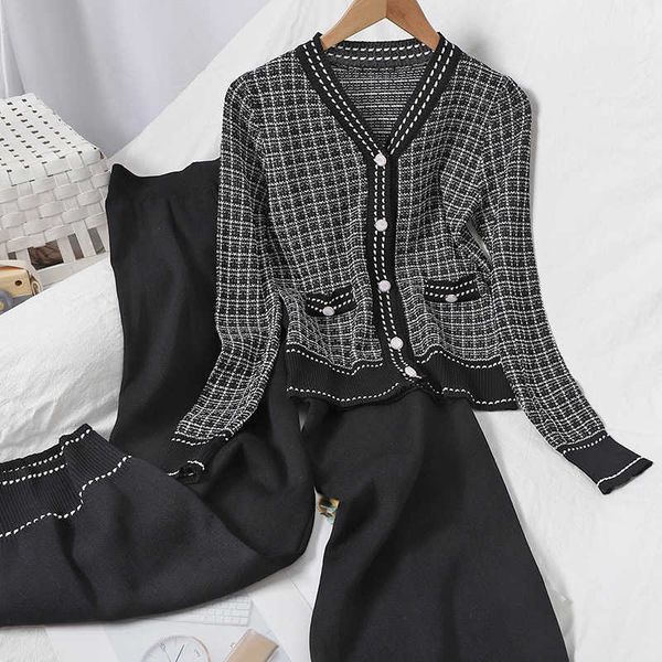 women's two piece pants wind contracted fashion suits v-neck checked sweater straight show thin wide-legged leisure two-piece outf, White
women's two piece pants wind contracted fashion suits v-neck checked sweater straight show thin wide-legged leisure two-piece outf, White