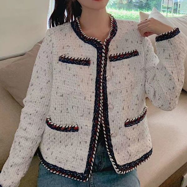 women's suits & blazers autumn winter women short spliced tweed coats single breasted lurex plaid twist weave jacket, White;black
women's suits & blazers autumn winter women short spliced tweed coats single breasted lurex plaid twist weave jacket, White;black
