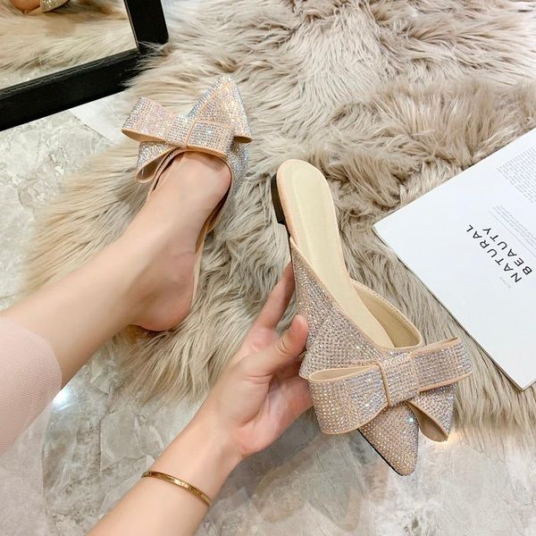 lazy baotou slippers women wear 2021 fashion rhinestone bow pointy low heel sandals in summer, Black
lazy baotou slippers women wear 2021 fashion rhinestone bow pointy low heel sandals in summer, Black
