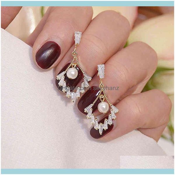 charm earrings jewelry14k real gold luxury crystal zircon tassel earring for women feminia temperament pearl stud eearring elegant engagemen, Golden
charm earrings jewelry14k real gold luxury crystal zircon tassel earring for women feminia temperament pearl stud eearring elegant engagemen, Golden