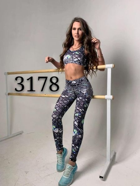 yoga outfit women seamless set fitness sports suits gym clothing long sleeve crop shirts high waist running leggings workout pants
yoga outfit women seamless set fitness sports suits gym clothing long sleeve crop shirts high waist running leggings workout pants
