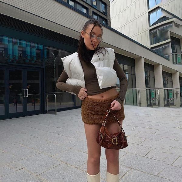 women's vests wind 2021 autumn and winter wear round neck sleeveless cotton clothes short slim waistcoat outer, Black;white
women's vests wind 2021 autumn and winter wear round neck sleeveless cotton clothes short slim waistcoat outer, Black;white