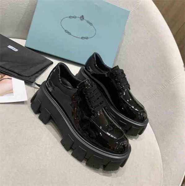 luxury the latest designers dress flat women casual shoes low-100% leather metal buckle black white size 35-40
luxury the latest designers dress flat women casual shoes low-100% leather metal buckle black white size 35-40