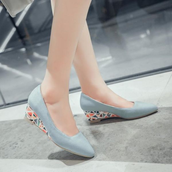 dress shoes spring print sky blue pink women large size pointed toe medium heel wedges, Black
dress shoes spring print sky blue pink women large size pointed toe medium heel wedges, Black
