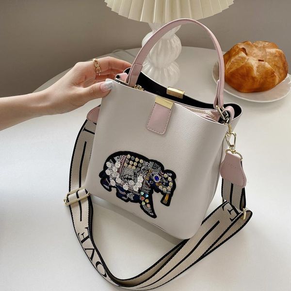 evening bags 2021 animal prints rivet bucket women wide strap shoulder crossbody bag for girls diamond fashion handbags
evening bags 2021 animal prints rivet bucket women wide strap shoulder crossbody bag for girls diamond fashion handbags