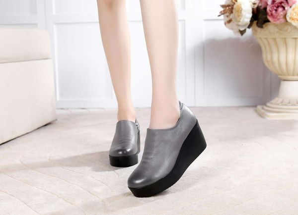 spring and autumn fashion leisure leather slope single sho women's waterproof platform thick bottom muffin high heels, Black
spring and autumn fashion leisure leather slope single sho women's waterproof platform thick bottom muffin high heels, Black