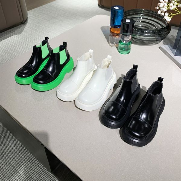 spring and autumn short boots women's leather versatile martin boots british fashion women's black ankle boots female designer
spring and autumn short boots women's leather versatile martin boots british fashion women's black ankle boots female designer
