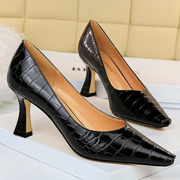 dress shoes fashion women high heels pointed toe ladies fish mouth pumps platform crocodile pattern formal females, Black
dress shoes fashion women high heels pointed toe ladies fish mouth pumps platform crocodile pattern formal females, Black
