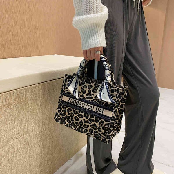 72% off bag new s minority light luxury new leopard pattern old flower tote large capacity shopping women's one shoulder handbag6ur0
72% off bag new s minority light luxury new leopard pattern old flower tote large capacity shopping women's one shoulder handbag6ur0