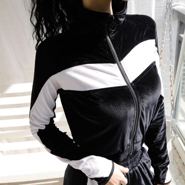 running jackets velvet fabric black and white patchork women jacket short style long sleeve zipper slim training coat workout clothes, Black;red
running jackets velvet fabric black and white patchork women jacket short style long sleeve zipper slim training coat workout clothes, Black;red