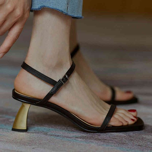 sandals of ladies leather sandals summer shoes 22-24.5cm high heels metal women's fashionable women's ez3b, Black
sandals of ladies leather sandals summer shoes 22-24.5cm high heels metal women's fashionable women's ez3b, Black