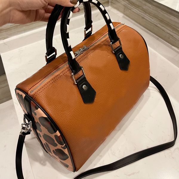 handbag branded crossbody mini luxurys bags designer tote bag shoulder_bag leopard print pillow cowhide large capacity embossed letter shou
handbag branded crossbody mini luxurys bags designer tote bag shoulder_bag leopard print pillow cowhide large capacity embossed letter shou