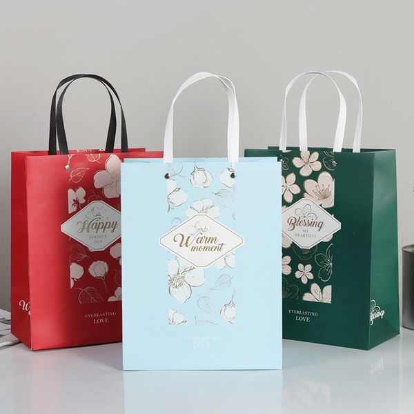 clothing tote bag packaging bags exquisite fashion custom white kraft paper shopping handbags gift wrap
clothing tote bag packaging bags exquisite fashion custom white kraft paper shopping handbags gift wrap