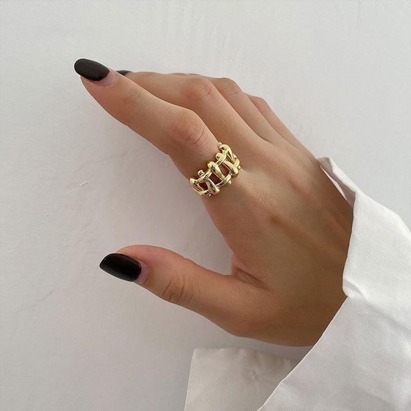wedding rings for women trendy creative elegant hollow geometric winding bride jewelry gifts, Slivery;golden
wedding rings for women trendy creative elegant hollow geometric winding bride jewelry gifts, Slivery;golden
