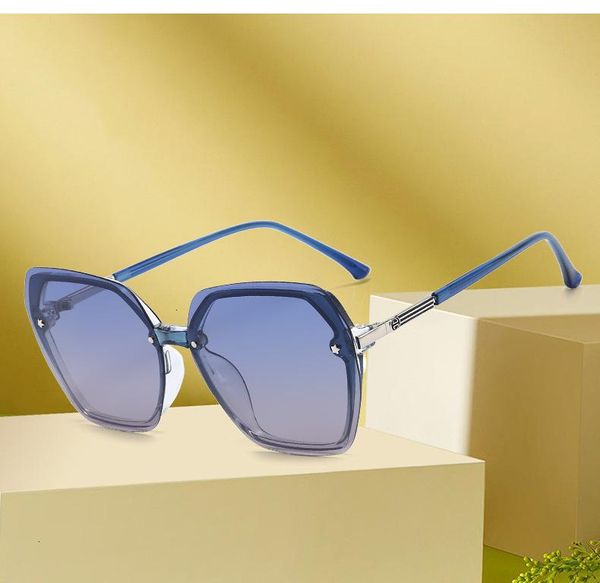 sunglasses 2021 polarized fashion online celebrity with ultrasound tr frameloze sunglasses women's trend, White;black
sunglasses 2021 polarized fashion online celebrity with ultrasound tr frameloze sunglasses women's trend, White;black