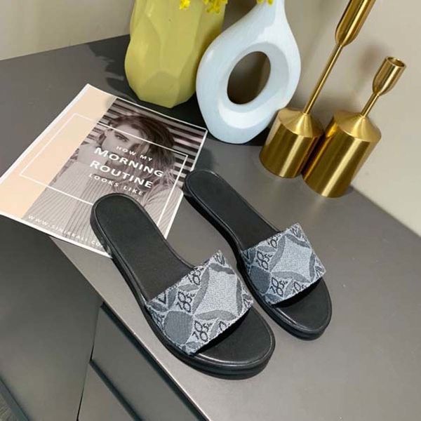 classics sandals slippers slides floral brocade gear bottoms flip flops women striped beach causal slipper home011 28, Black
classics sandals slippers slides floral brocade gear bottoms flip flops women striped beach causal slipper home011 28, Black