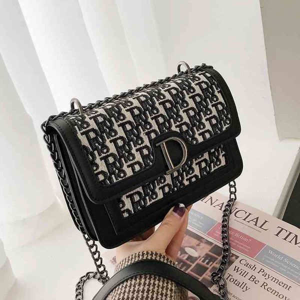 factory store 65% off clearance sale handbag women's bag 2021 spring popular style small square good, Black;red
factory store 65% off clearance sale handbag women's bag 2021 spring popular style small square good, Black;red