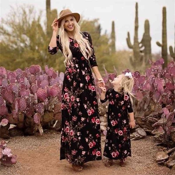 liligirl mom and daughter dress family matching clothes floral printed long for mother mommy me 210724, Blue
liligirl mom and daughter dress family matching clothes floral printed long for mother mommy me 210724, Blue