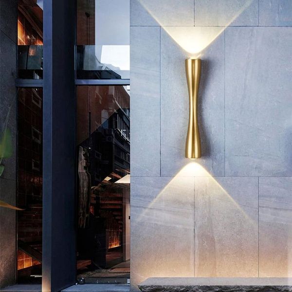 wall lamp led metal light indoor sconce interior room stair hallway corridor up and down home aisle lighting decoration
wall lamp led metal light indoor sconce interior room stair hallway corridor up and down home aisle lighting decoration