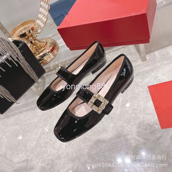 dress shoes autumn velvet square head mary jane shoes flat bottom buckle one-sided belt single small leather, Black
dress shoes autumn velvet square head mary jane shoes flat bottom buckle one-sided belt single small leather, Black