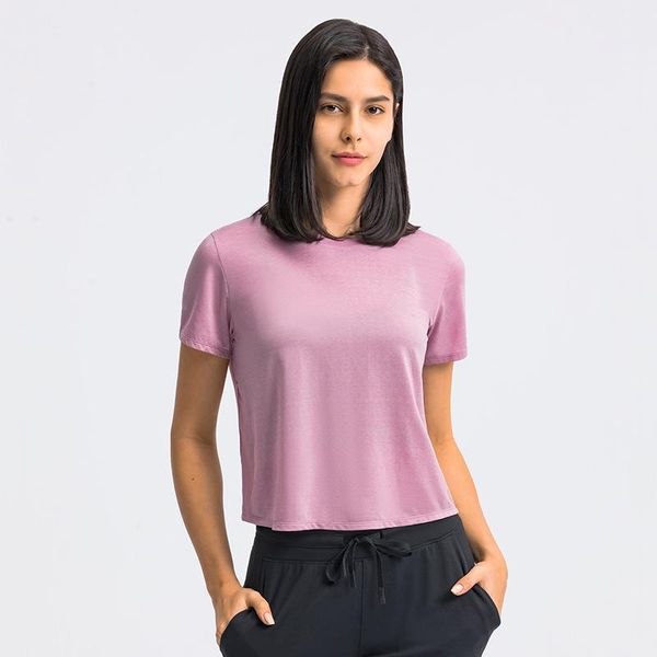 round neck loose breathable sports short sleeve women's moisture wicking running fitness yoga wear outfit
round neck loose breathable sports short sleeve women's moisture wicking running fitness yoga wear outfit